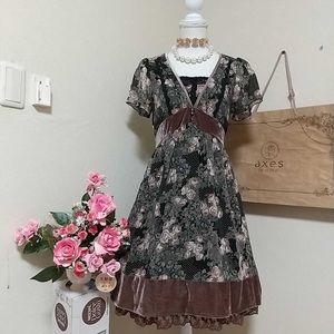 Axes Femme Dress